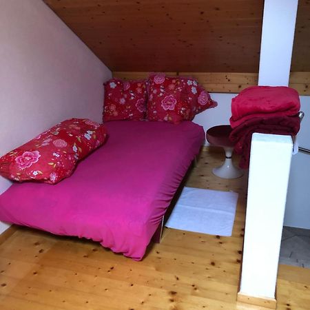 Gemuetliche Ferienwohnung Mit Garten Biasca Exterior photo